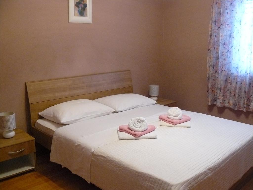 Apartments Selina Vinišće 客房 照片