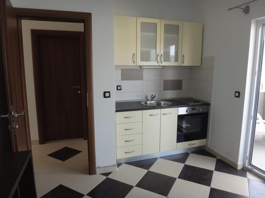 Apartments Selina Vinišće 外观 照片